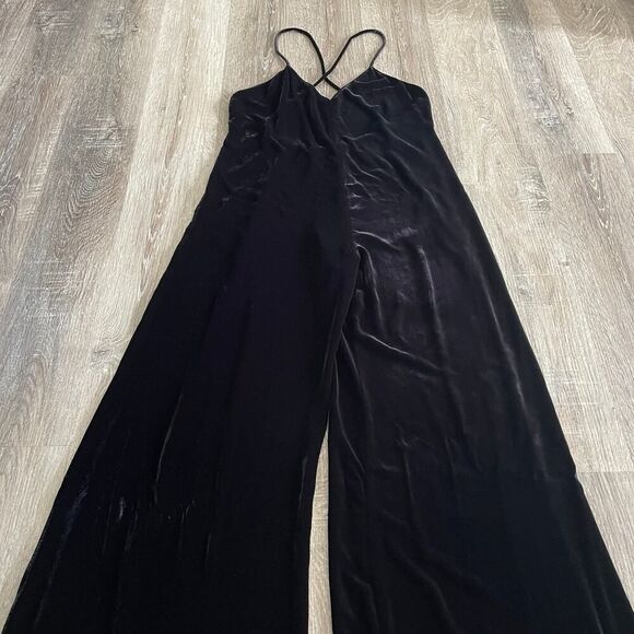 Reformation Moonstone Backless Velvet Black Jumpsuit - Size: Small - Picture 6 of 10